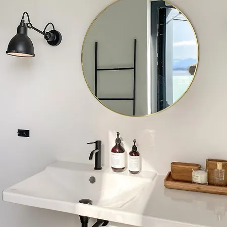 Beautiful In Giske With Jacuzzi 度假居